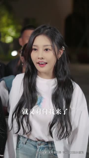 《三个女儿把老爸宠上天》（42集）精彩短剧在线追不停