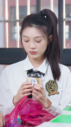 《偏偏他是光》（30集）看短剧一集不落追到底