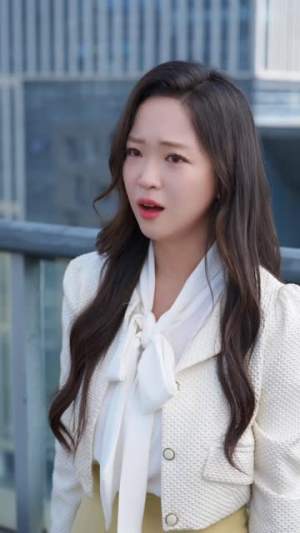 《落入她掌中》（6集）短剧在线畅享不停看