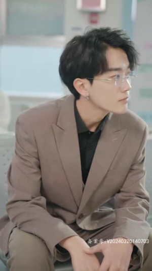 《热辣滚烫之丑女无敌》（75集）短剧在线看超带劲