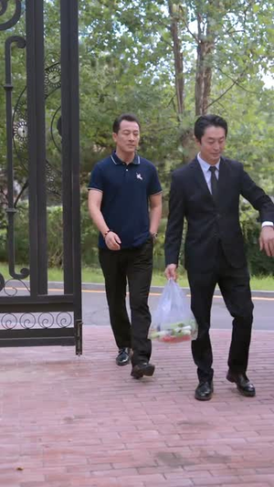 《五十岁保姆嫁豪门》（74集）短剧免费畅看全集