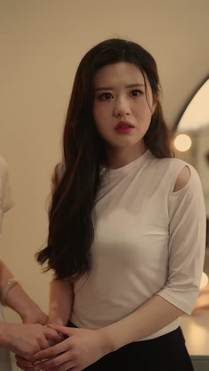 《爱与星辰相依》（63集）在线看短剧浪漫满屏