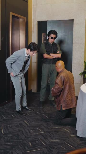 《被女大学生诬陷偷拍，我的国士身份曝光了》（42集）在线看短剧全程无尿点