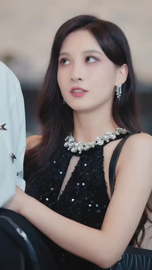 《凌总姐姐你可高攀不起》（32集）畅享短剧全集不停歇