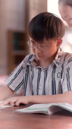 《天才少女吊打全球数学大佬》（70集）精彩短剧全集在线免费看