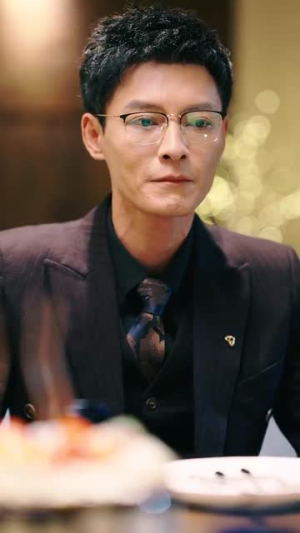 《拥她入深渊》（54集）免费短剧全集看个够