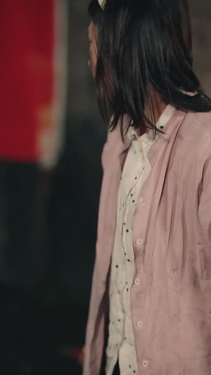 《重回九零之糙汉把我宠坏》（60集）短剧全集免费在线看爽