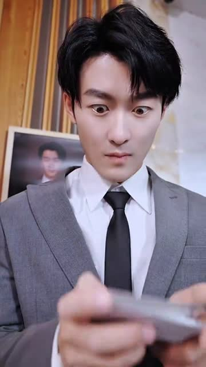 《抓筋手的高光时刻》（75集）在线追短剧爽翻到底