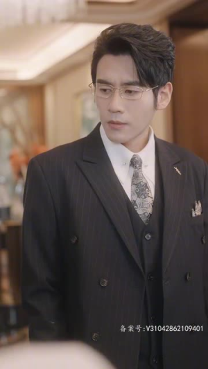 《离婚后，夫人成了千亿大佬》（100集）短剧全集在线免费看