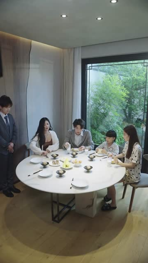 《萌宝神助攻妈咪超级飒》（83集）在线短剧免费看过瘾