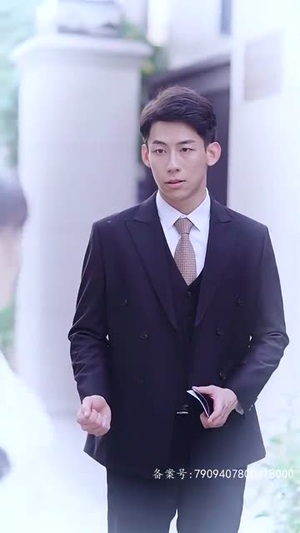 《离婚后冷情机长后悔了》（46集）在线看短剧畅享全集