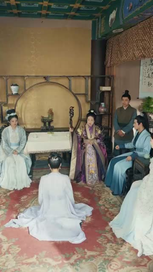 《露华浓》（100集）免费短剧完整版畅快看