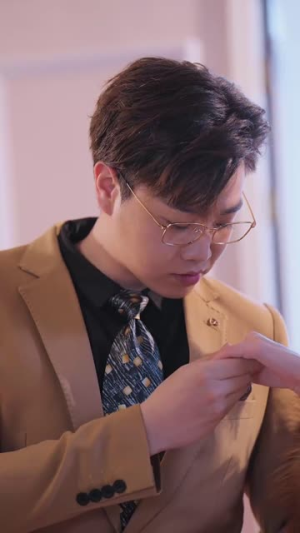 《鹿总夫人又要和您摊牌了》（100集）短剧全集免费追到爽