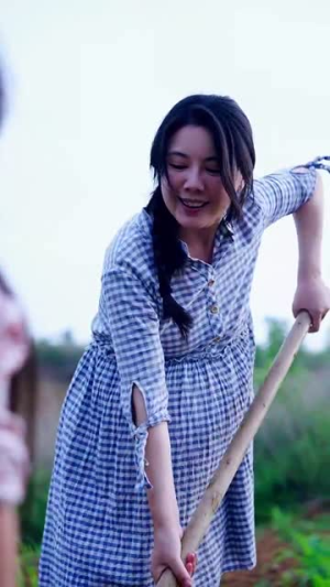 《后山的女人》（50集）在线短剧热播集数全追看