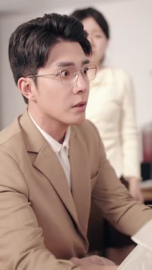 《漫画里的秘密》（90集）免费在线短剧全集赏