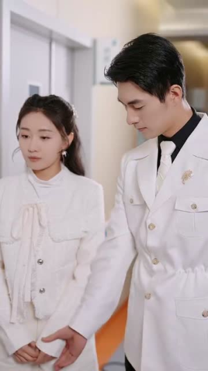 《挖机救场天降顶配未婚夫》（60集）免费短剧一集不落全追完