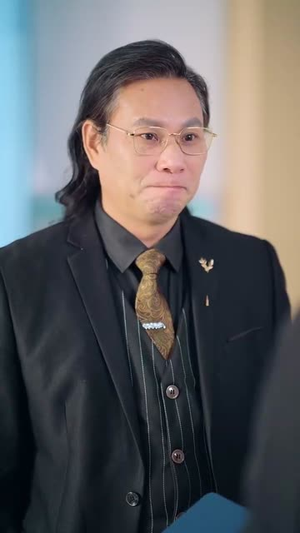 《重回职场我在隔壁当老大》（62集）在线看短剧全集超带感