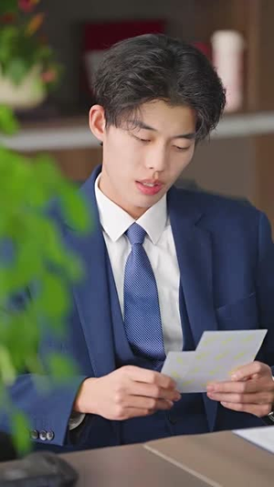 《快递女王》（60集）超燃短剧一口气全看完