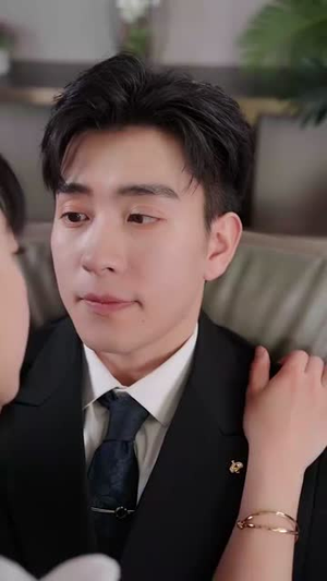 《请让我触碰你》（77集）精彩短剧全集免费追