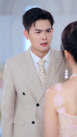 《恋爱脑觉醒姐是独美的女王》（67集）看短剧见证女王独行