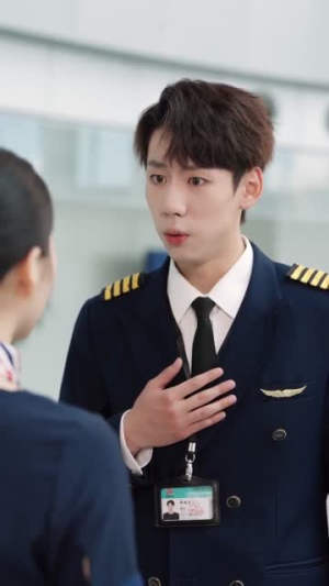 《万里高空遇见你》（100集）看短剧全集酣畅淋漓