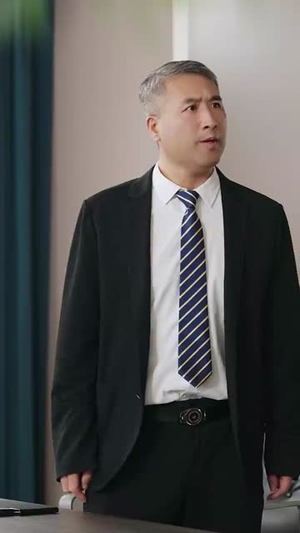 《都市巨擘我的手机兑换万物》（62集）畅享短剧全集免费观看