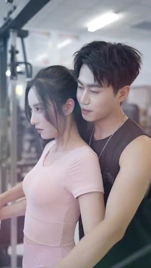 《逆袭从阿姨家开始》(73集)看短剧全集过足戏瘾