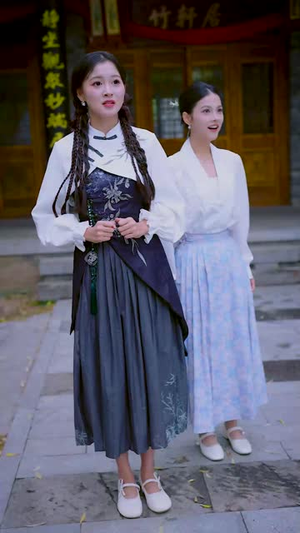 《叛师后，大师姐哭了》（82集）在线短剧畅快追全集