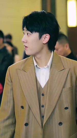 《我的修为领先版本一万年》（80集）看短剧全集畅享不停歇