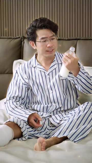 《神级农民从种出纯金大西瓜开始》（90集）看短剧畅享精彩剧情