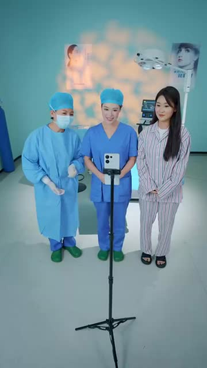 《职业医生开局一个医疗修改器》（80集）免费短剧在线一看到底