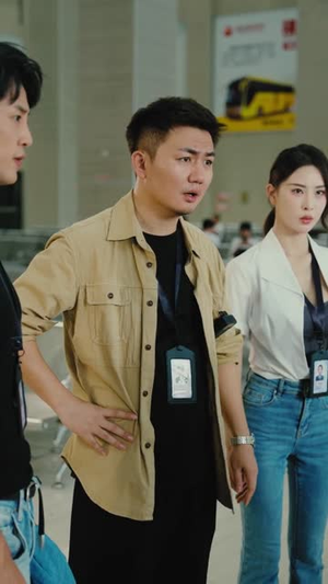 《我真没有绑架女明星》（72集）爆款短剧免费全集直看