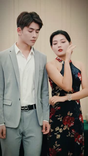 《暗影金瞳》（57集）看短剧免费全集不停歇