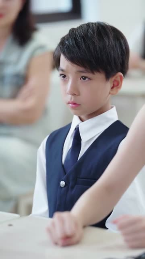 《我靠带崽赚翻天》（82集）精彩短剧全集在线赏