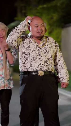 《魔鬼上司变后妈老爹你真行》(76集)在线短剧免费全集看个够