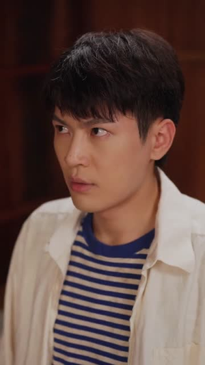 手握剧本变成七零基建王(71集) 手握剧本变成七零基建王(71集)上热门短剧